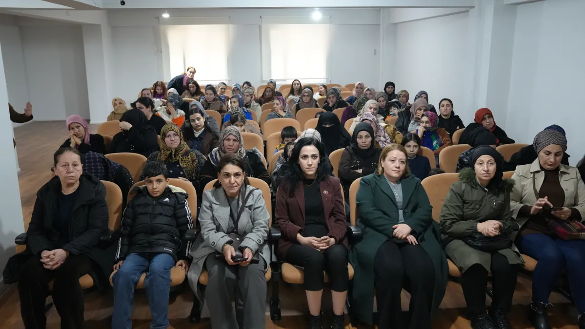 Kardelen Kadın Merkezi'nde 8 Mart buluşması düzenlendi