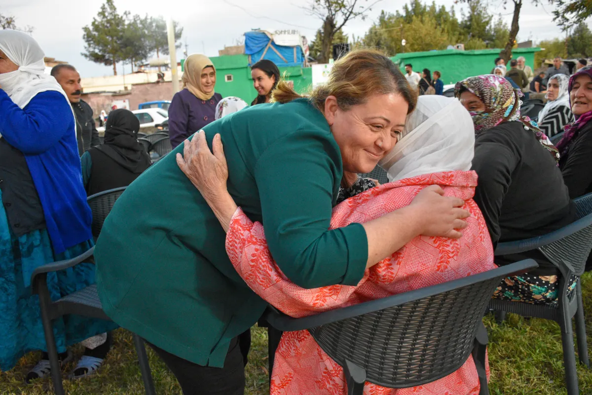 Halk buluşmaları sürüyor: Eş Başkan Ayaz Alipınar Mahallesi’nde yurttaşları dinledi