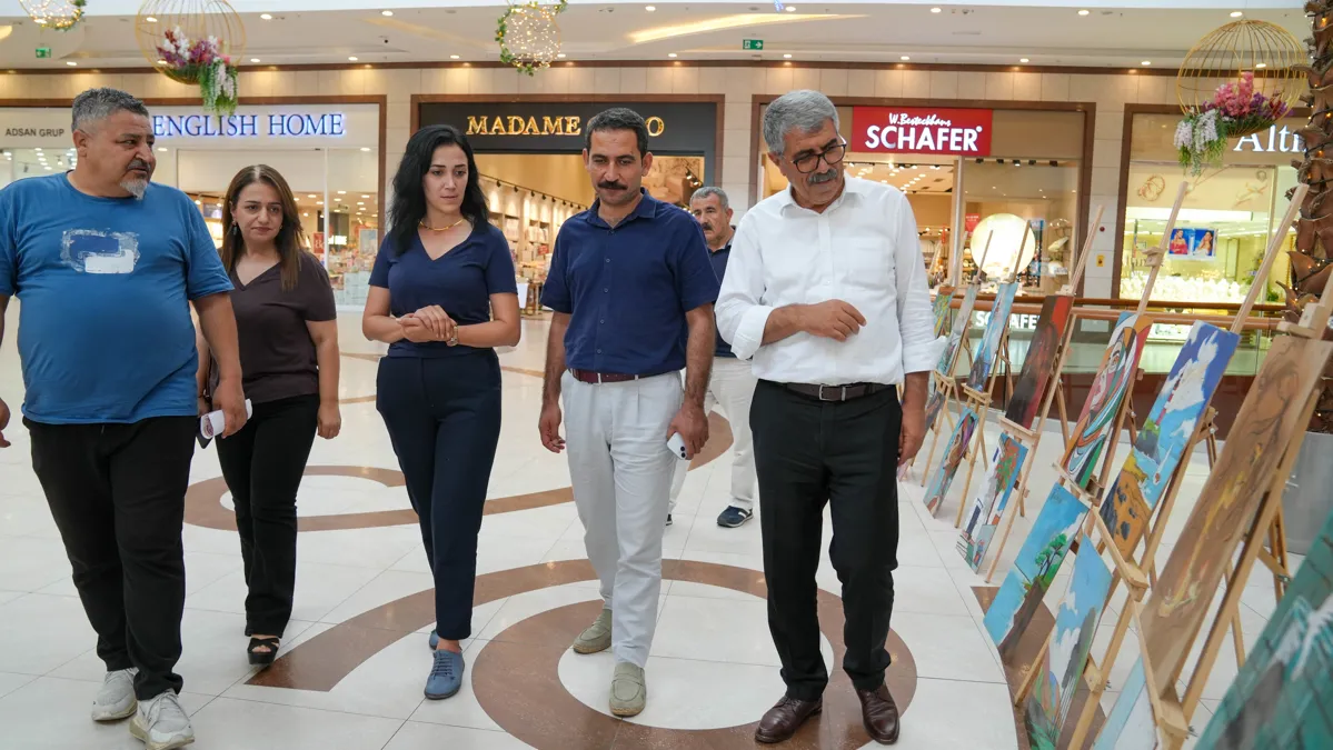 Eşbaşkan Çelik, Anne-Çocuk Resim Sergisine Katıldı