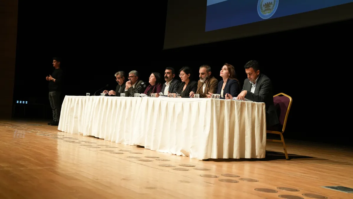Eş Başkanlar Kent Konseyine katıldı: Halkımızla birlikte çözüm üretmeye devam edeceğiz
