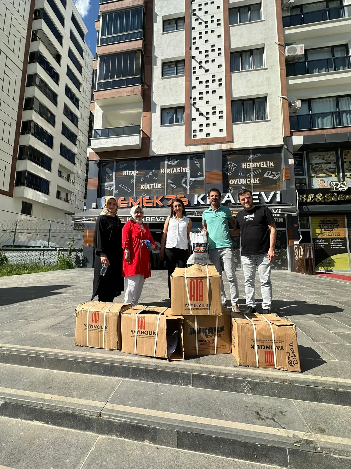 Ferzad Kemanger Halk Kütüphanesi kitap kampanyası başlattı