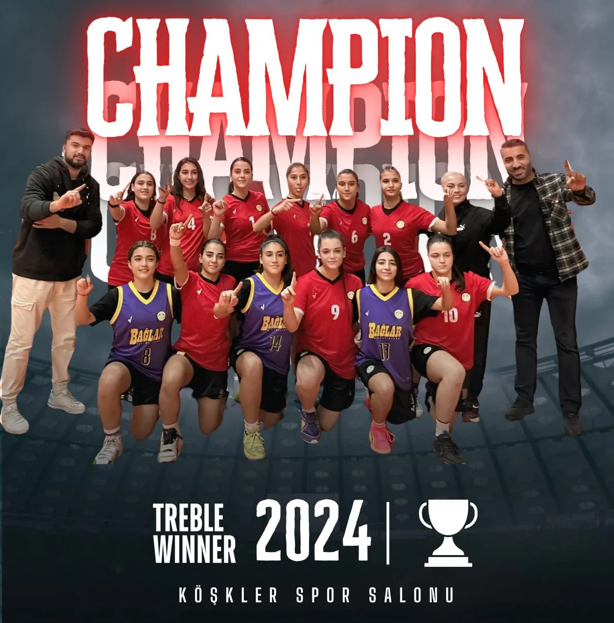 Genç kadın basketbolcular şampiyonluk kupasını kazandı