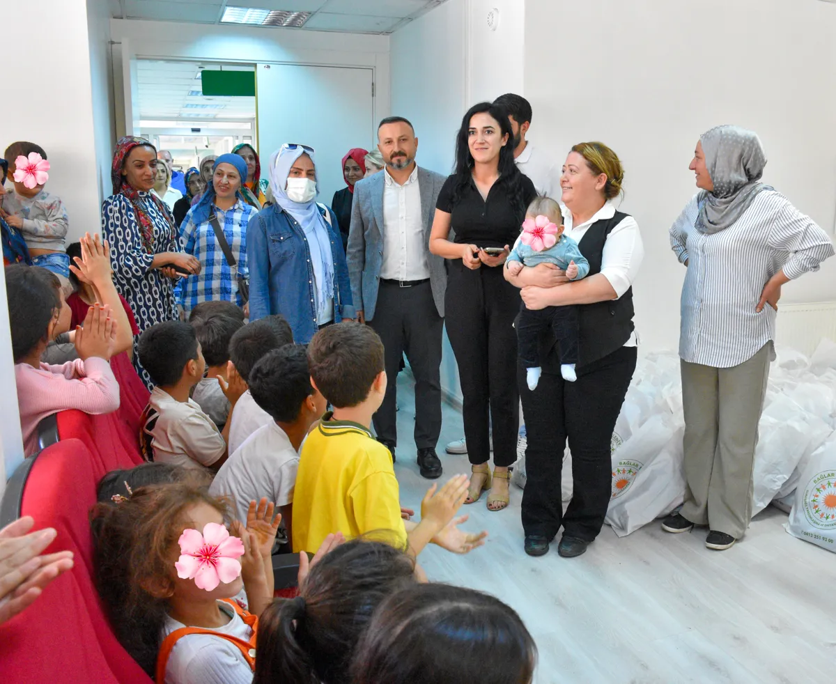 Öğrencilere çanta ve kırtasiye desteği sağlandı