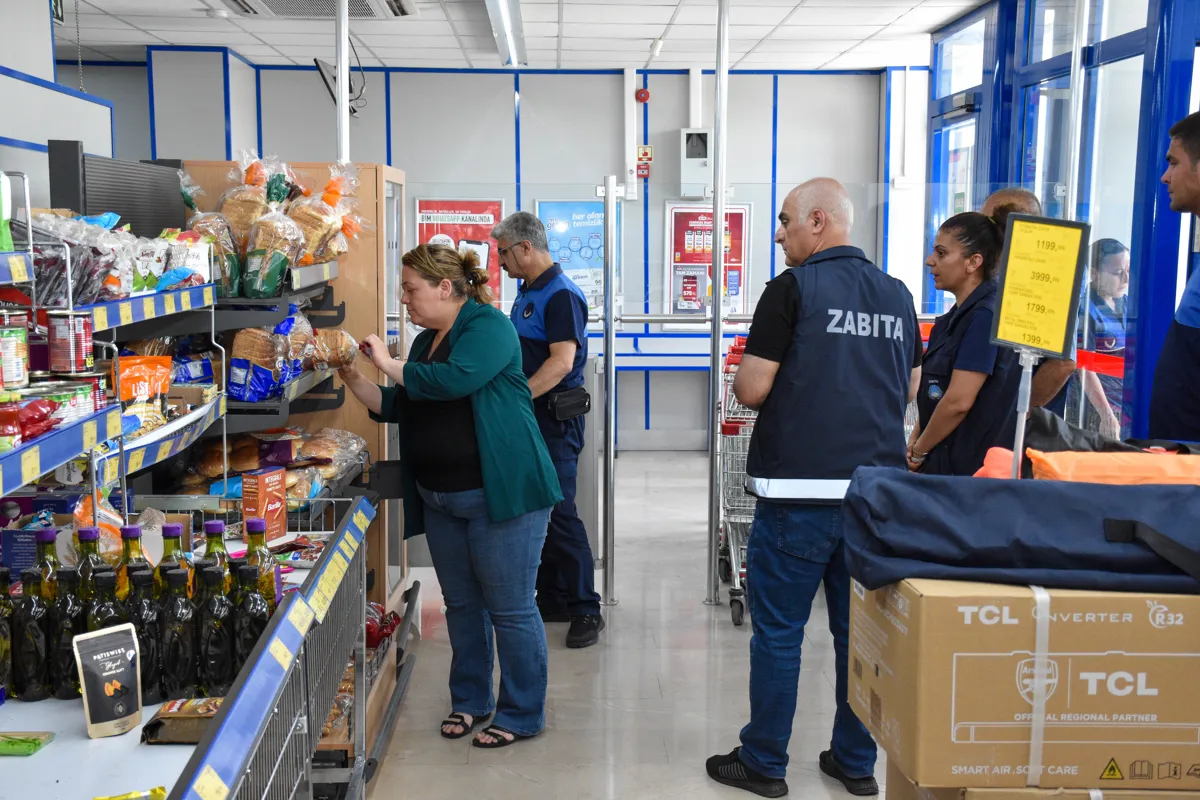 Eş Başkan Leyla Ayaz, bayram öncesi ekiplerle birlikte denetleme yaptı