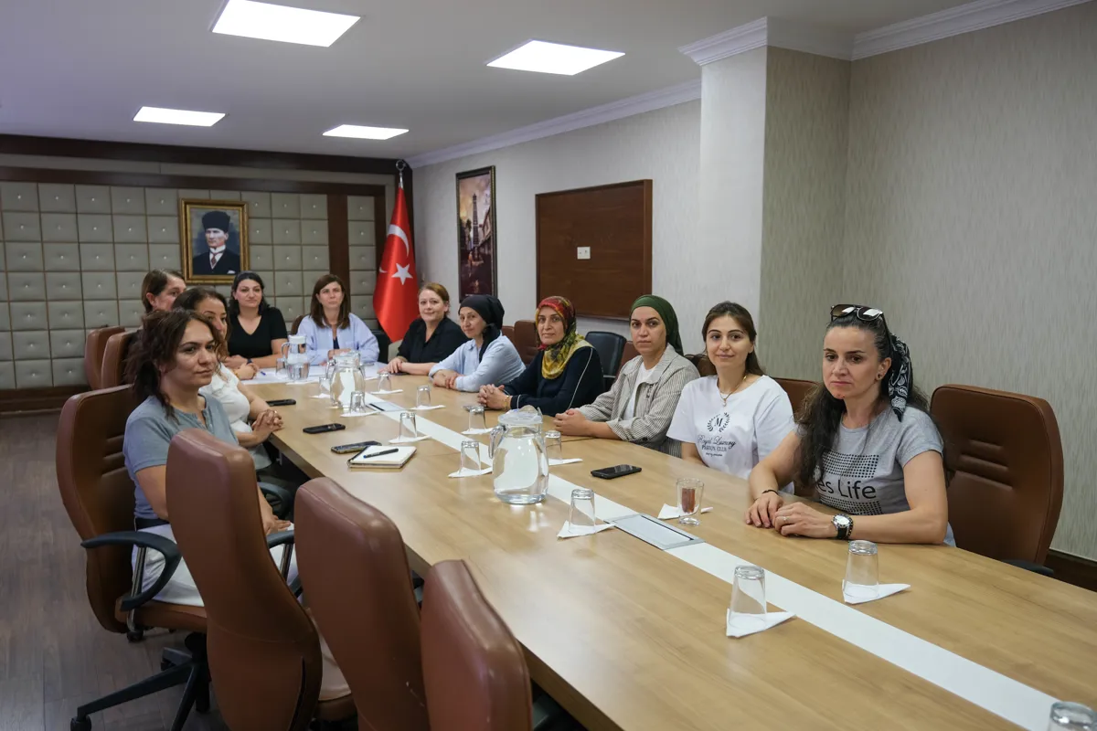 Eşbaşkanlar 'Sporda kadın' gündemiyle bir araya geldi