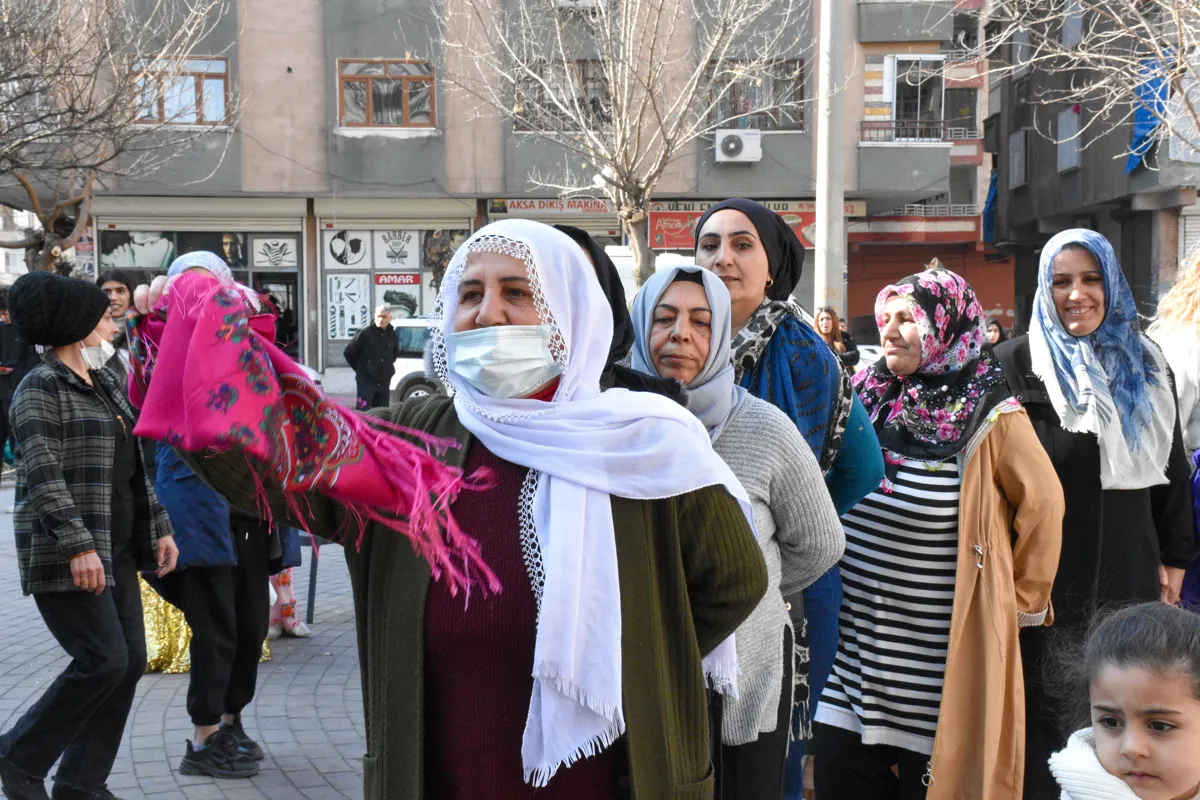 5 Nisan Mahallesi’nde Renkli 8 Mart Şenliği