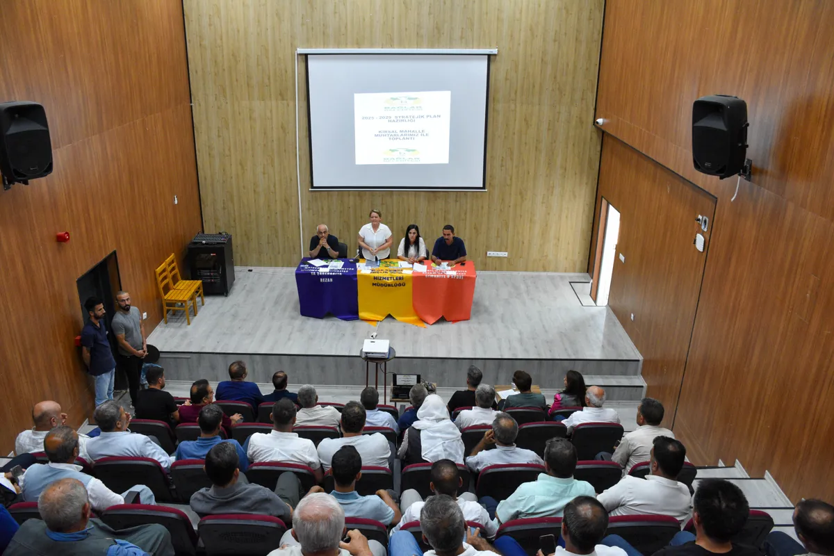 5 yıllık Stratejik Plan için kırsal mahallelerin muhtarlarıyla toplantı düzenlendi