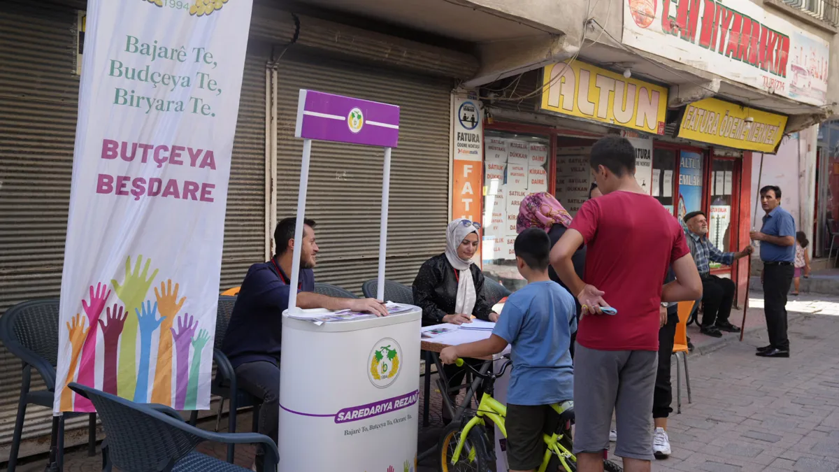 Kaynartepe halkı mahallenin geleceği için  oy kullanıyor 