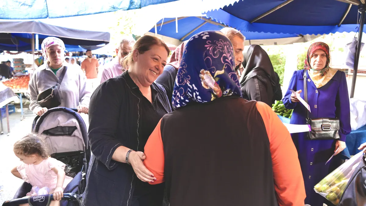 Eşbaşkan Ayaz, esnaf ziyaretlerini sürdürüyor