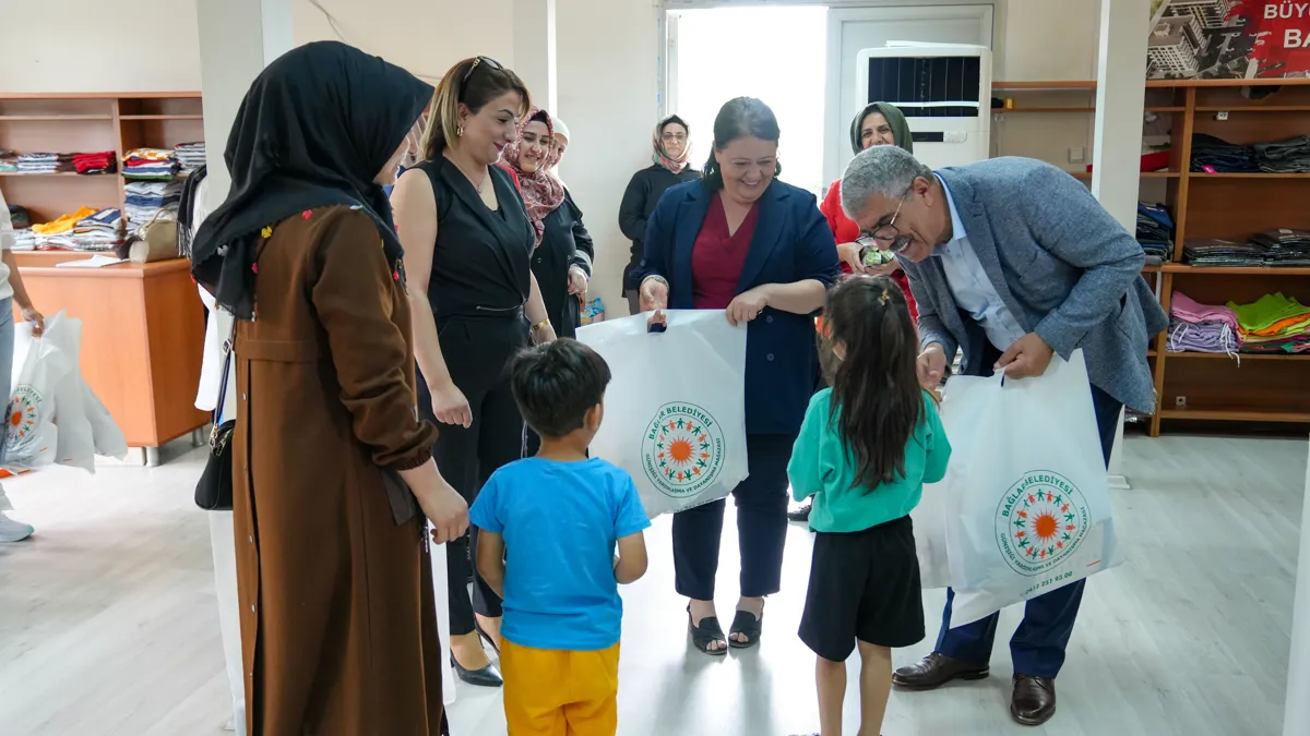 Günışığı’nda dayanışma sürüyor: 1950 kişiye giyim ve ayakkabı desteği sağlandı