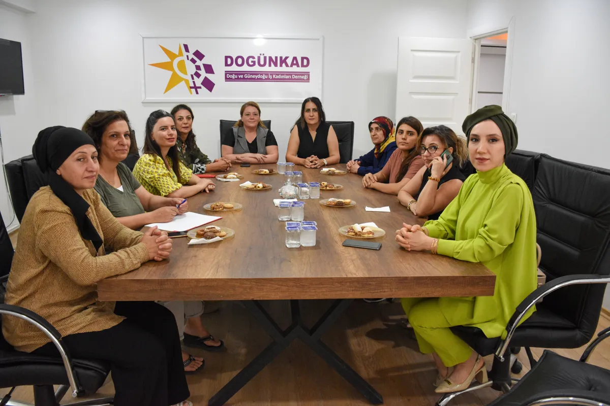 Eş Başkan Leyla Ayaz DOGÜNKAD’ı ziyaret etti