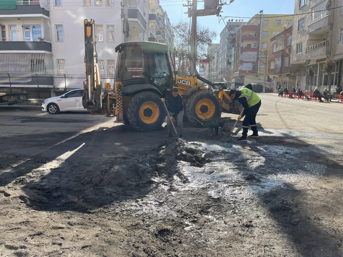 Fen İşleri Müdürlüğü öz gücü, halkın güven ve desteği ile ilçeyi yeniliyor
