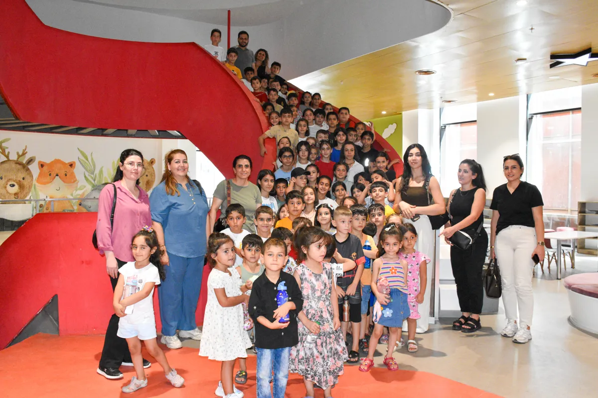 Çocuklar Kitaplarla Dolu Bir Gün Geçirdi