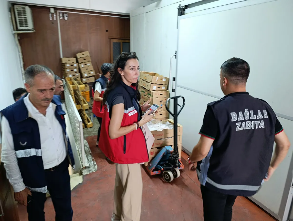 Halk Sağlığını Tehdit Eden Bin 31 Kilogram Tavuk Eti İmha Edildi