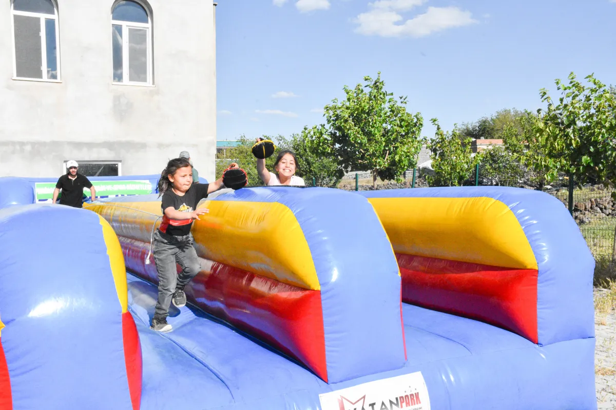 Övündüler Mahallesi’nde Çocuk Şenliği Düzenlendi