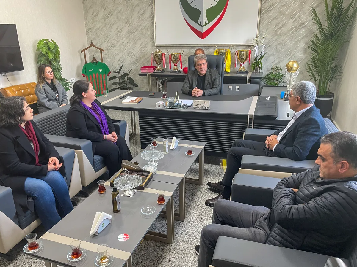 Eş Başkanlardan Amedspor’a dayanışma ve tebrik ziyareti