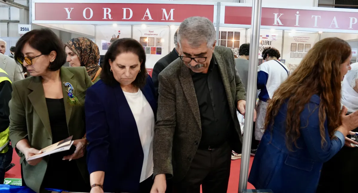 Eşbaşkan Çelik, Diyarbakır 9. Kitap Fuarı açılışına katıldı