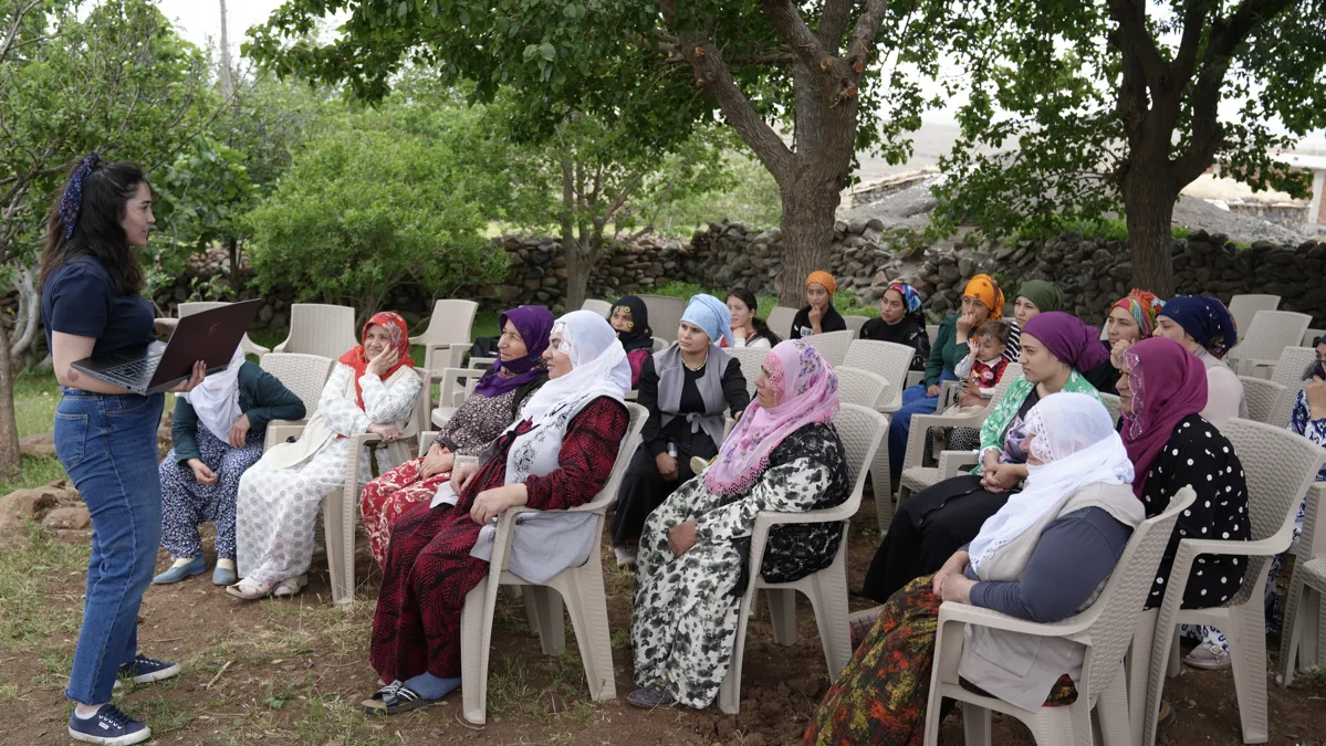 Alçimen Köyü’nde kadın buluşması ve  atölyeler düzenlendi 