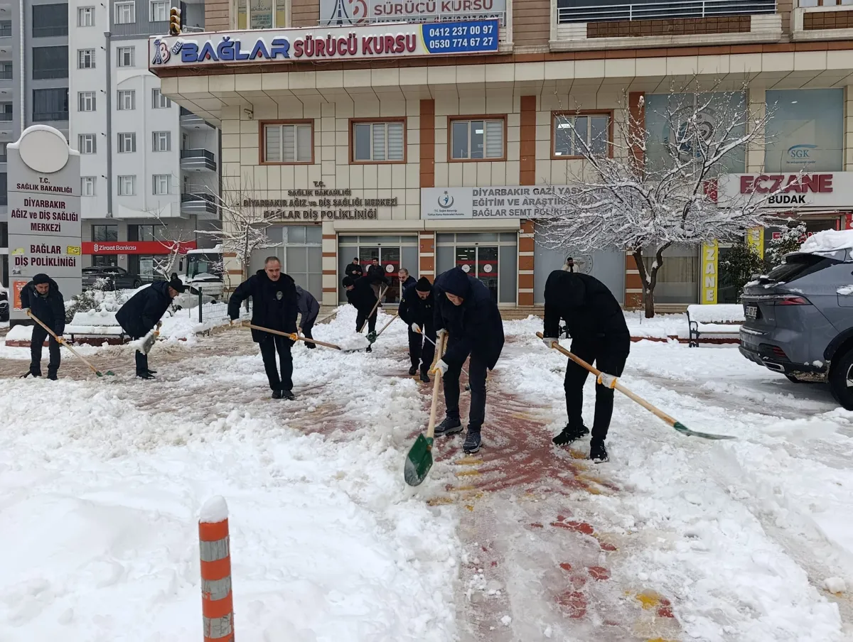 Kar çalışmaları kesintisiz sürüyor